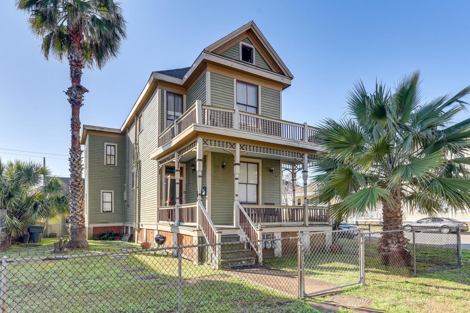 Coastal Galveston Studio About 1 Mi To Beach! Bagian luar foto