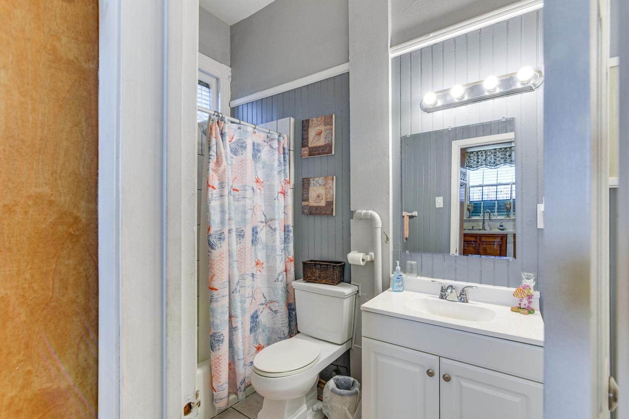 Coastal Galveston Studio About 1 Mi To Beach! Bagian luar foto