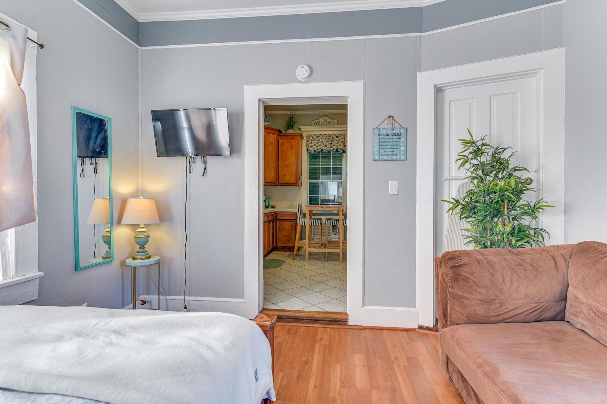 Coastal Galveston Studio About 1 Mi To Beach! Bagian luar foto