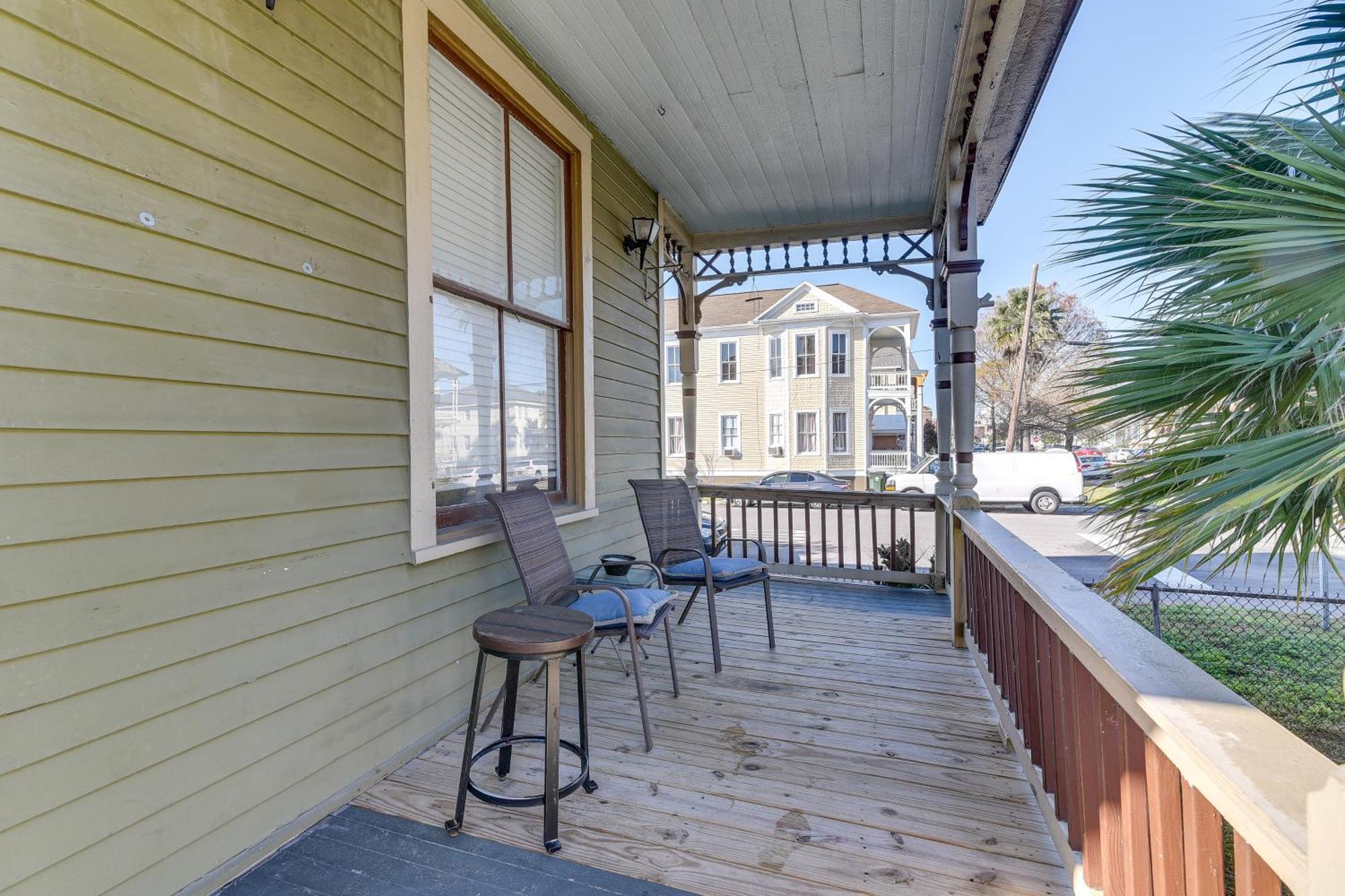 Coastal Galveston Studio About 1 Mi To Beach! Bagian luar foto