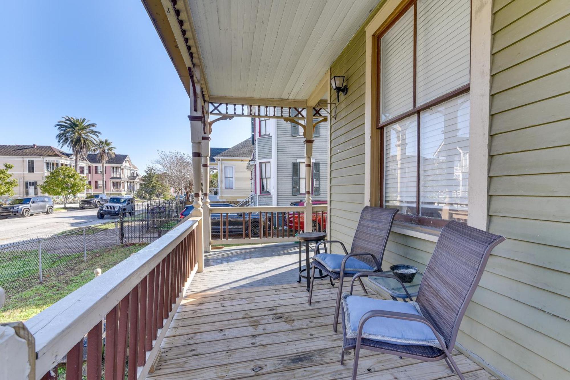 Coastal Galveston Studio About 1 Mi To Beach! Bagian luar foto